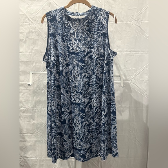 Beeathless Dresses & Skirts - Navy Paisley Sleeveless Mini Dress